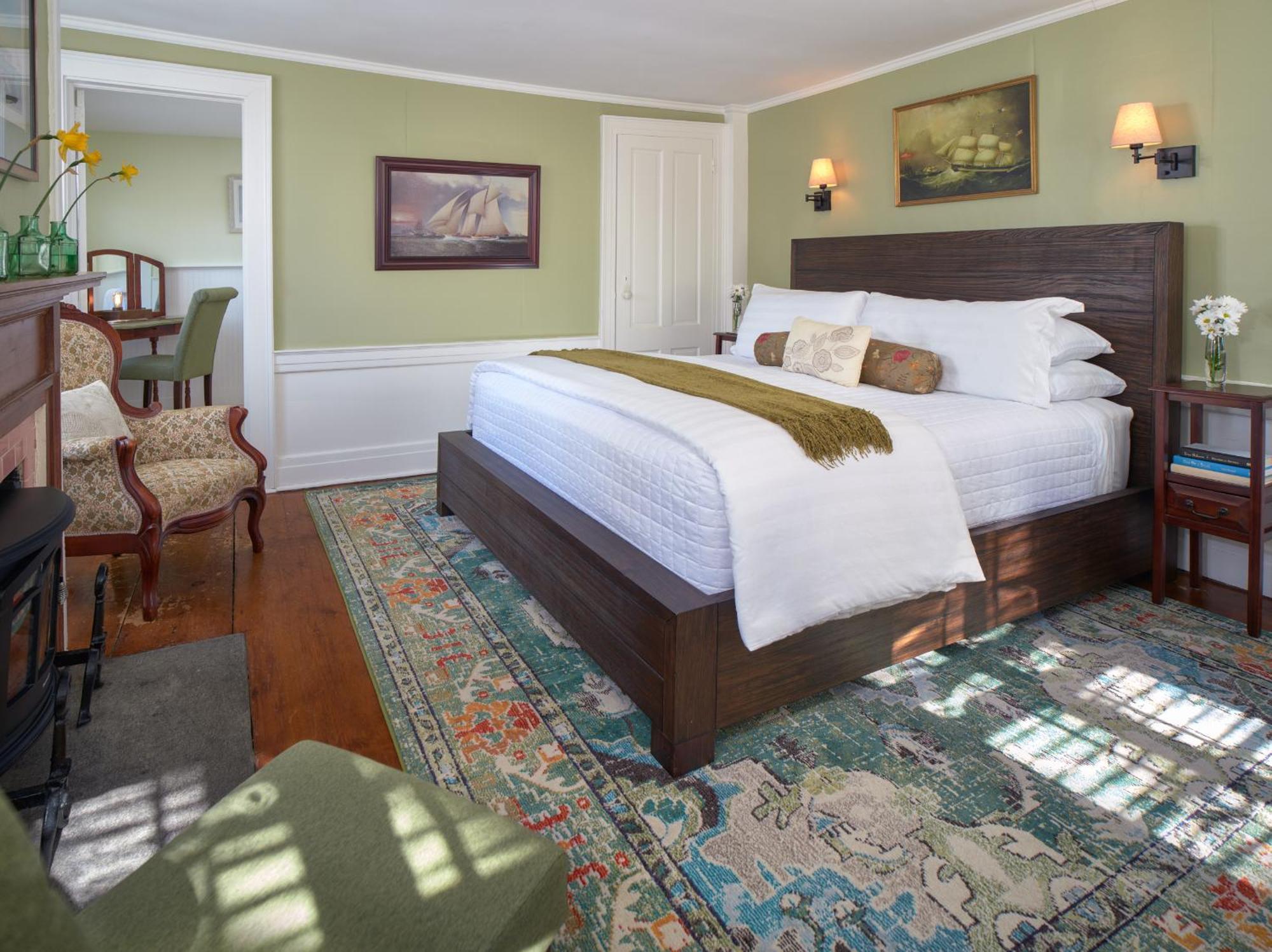 Deluxe King Room,1586884513:JPEG